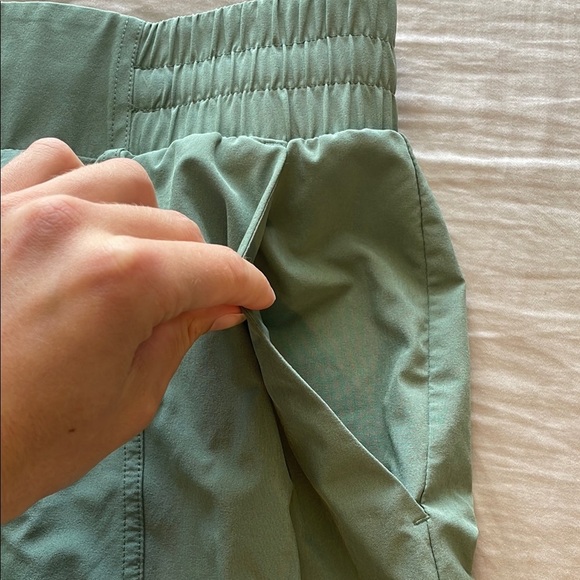 Green All In‎ Motion Shorts 4” size large - Picture 6 of 10